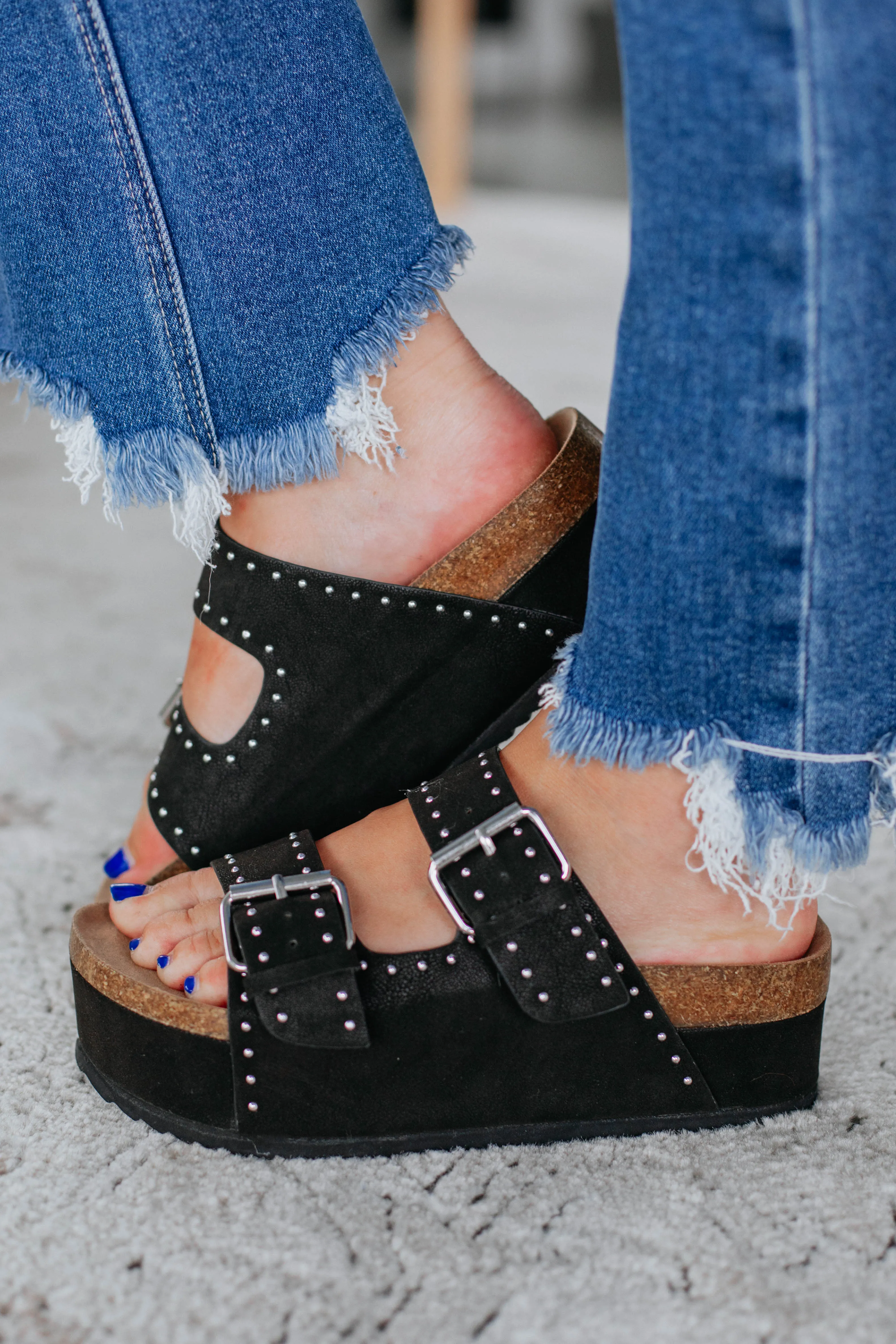 Diva Behavior Platform Sandals - Black