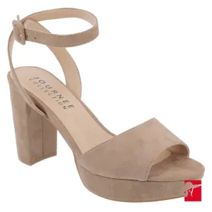 Journee Collection Nairri Sandals NEW size 9