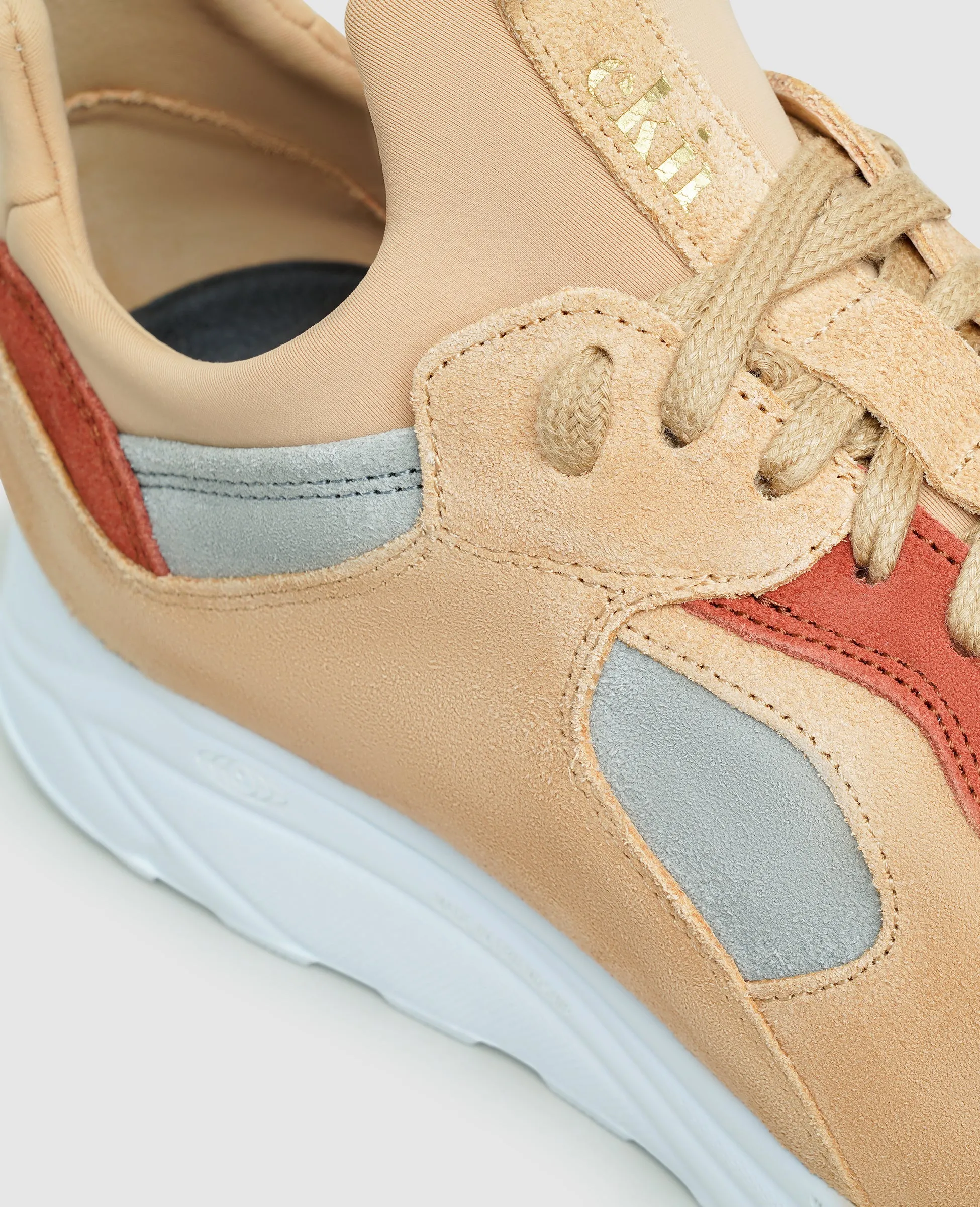 Larch Beige - Beige
