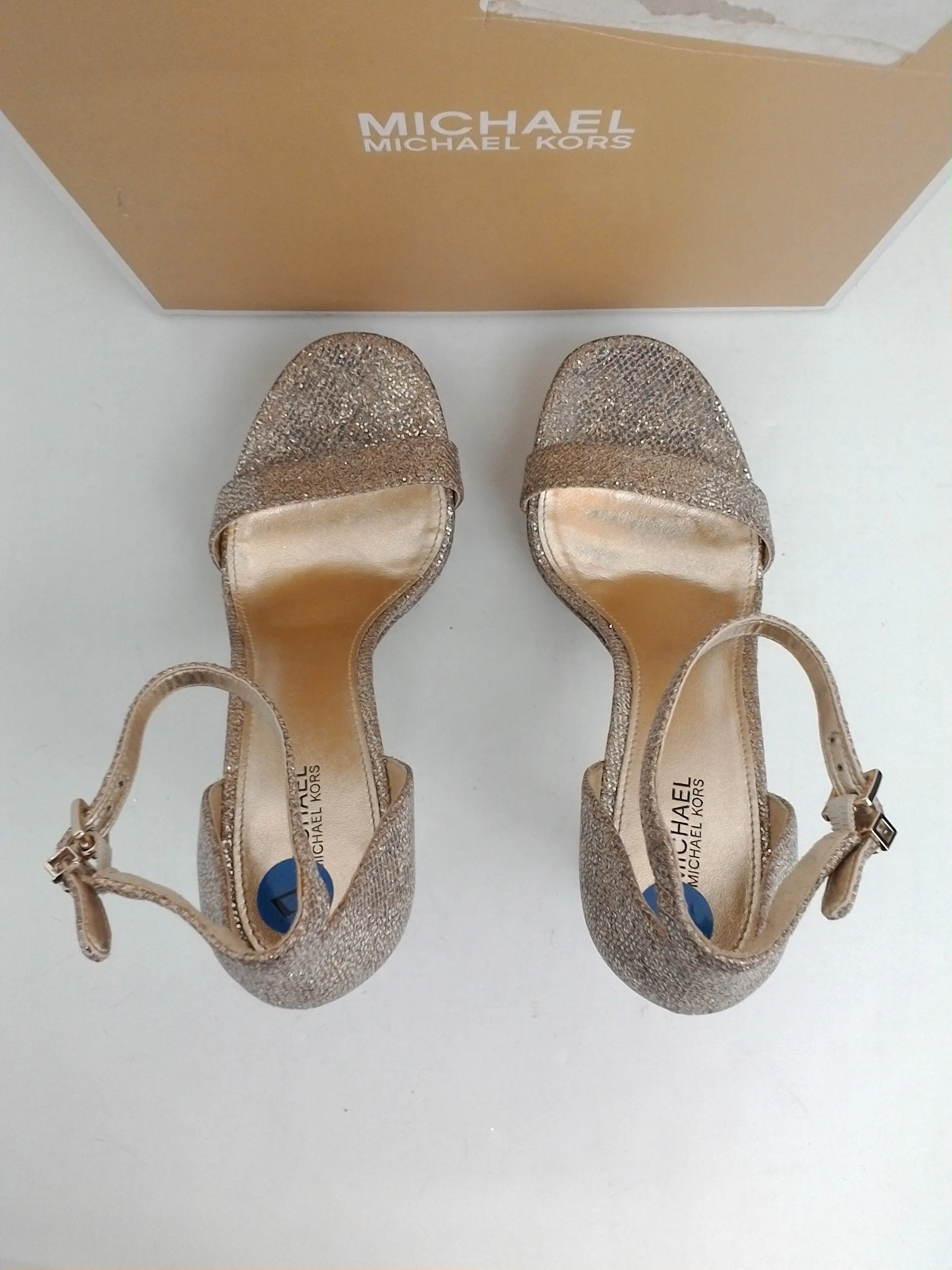Michael Kors Women's Margot Platform Silver Sand Glitter Size 7 M