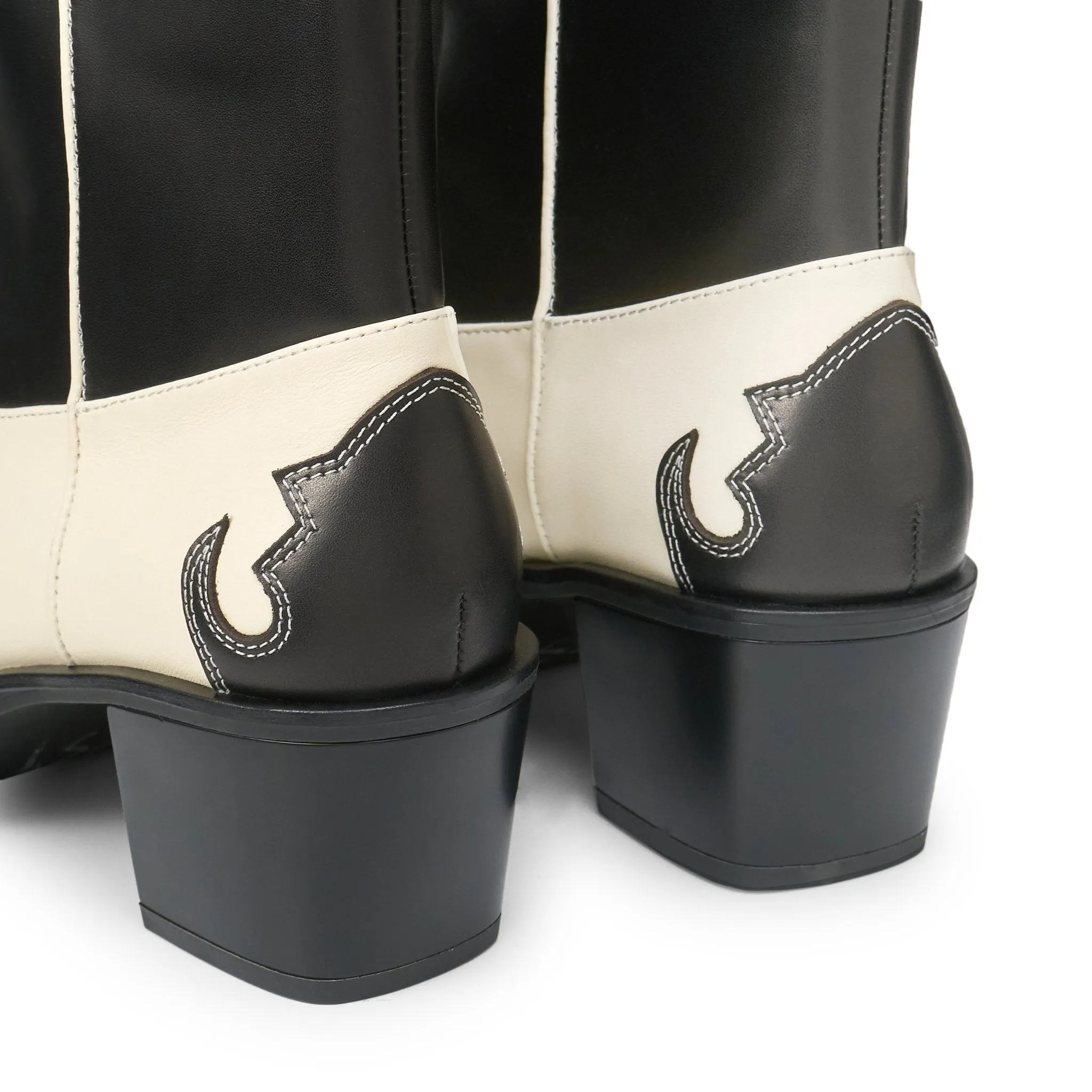 Pointed Platform Western Cowboy Boots In Black