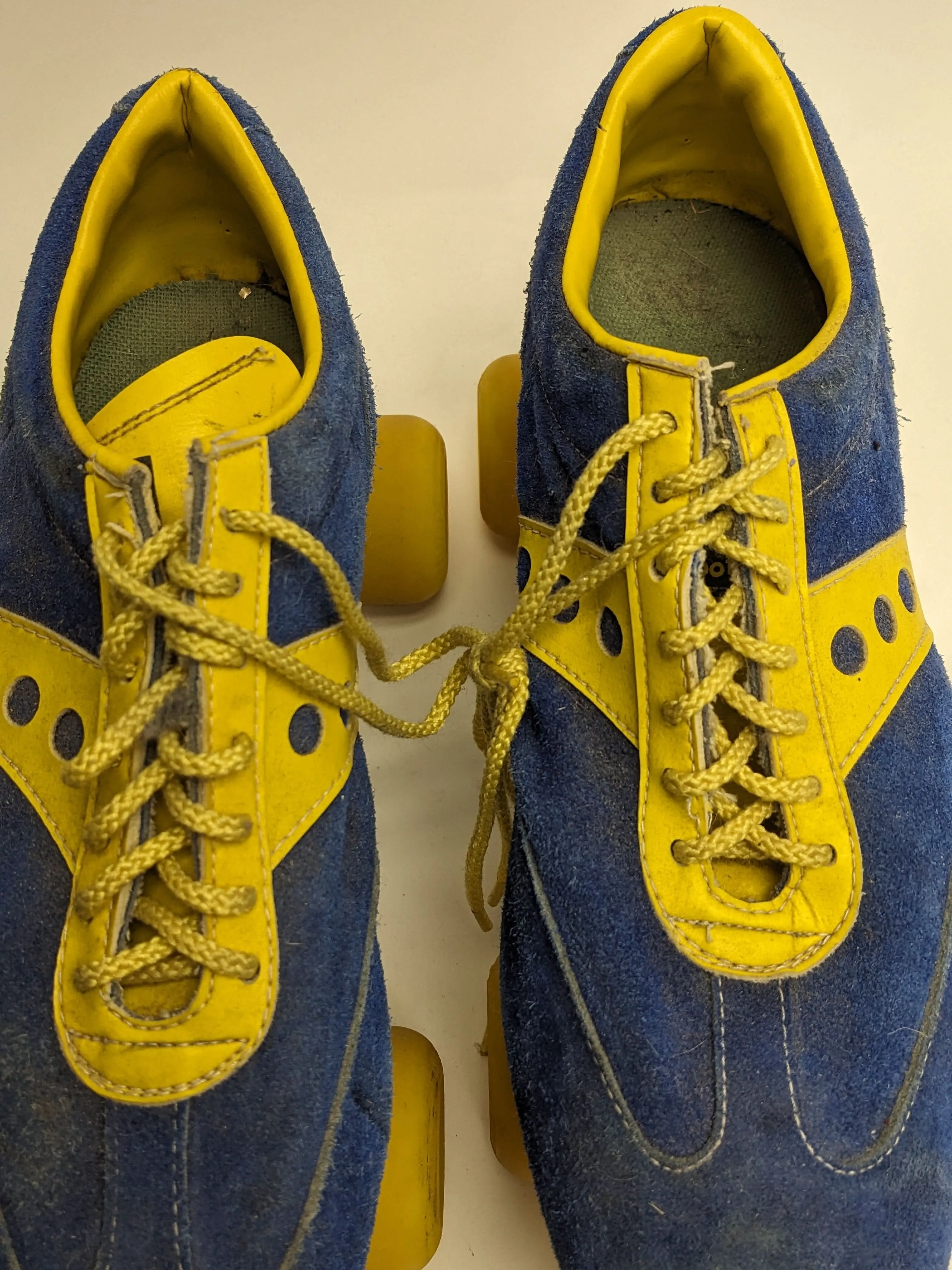 Vintage Roller Skates 1 pcs 9 lbs E1216225-05