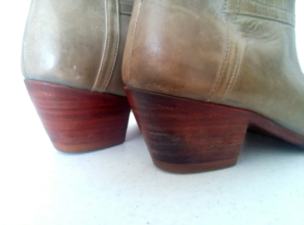Women's *CIRCLE-S*- Golden Tan Fashion Ankle Boots- Size 8.5D
